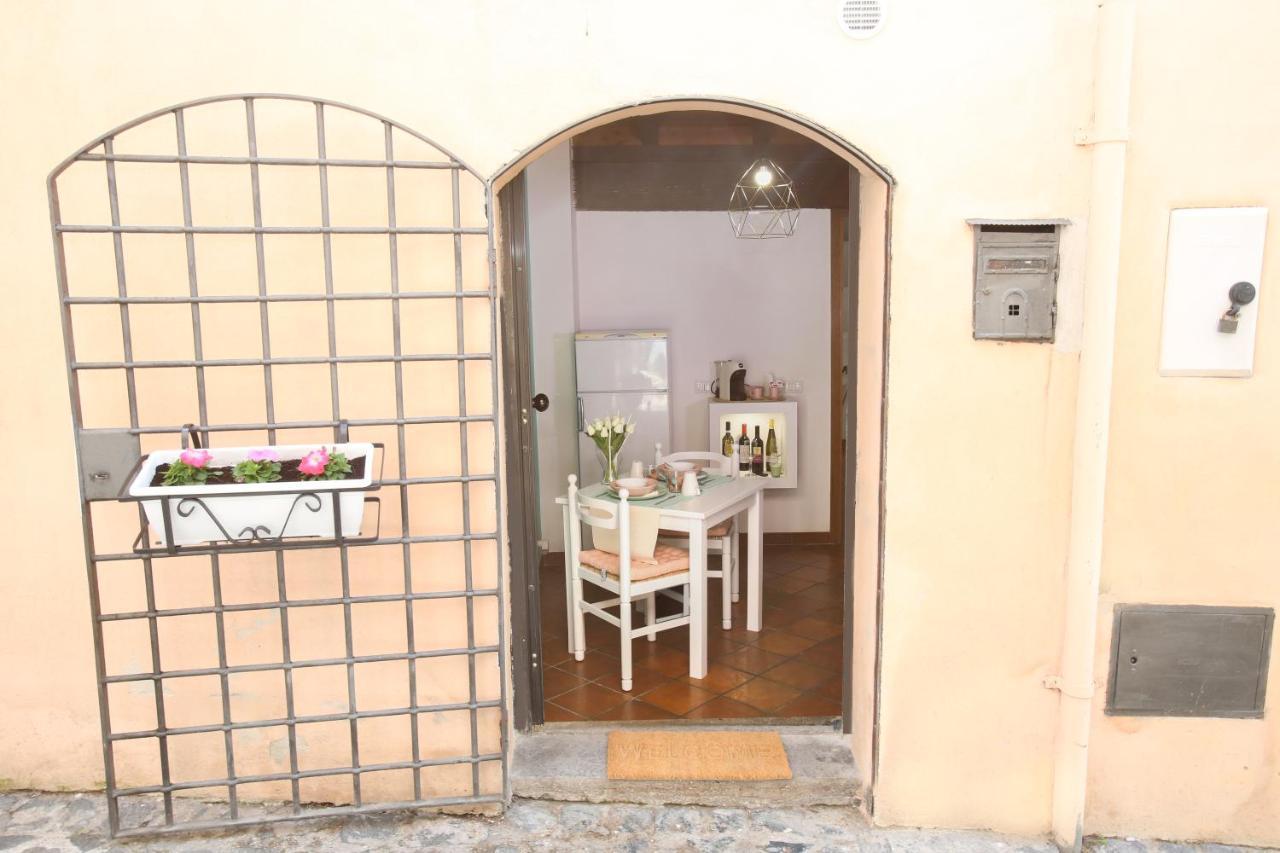 Relax Nel Borgo L'Archetto Apartment Formello Exterior photo